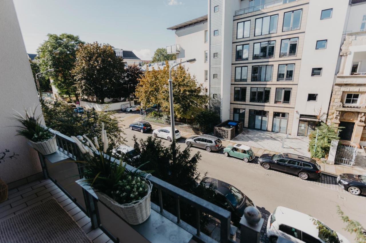 Traber Apartments Im Herzen Leipzigs Balkon Parkplatz Buitenkant foto